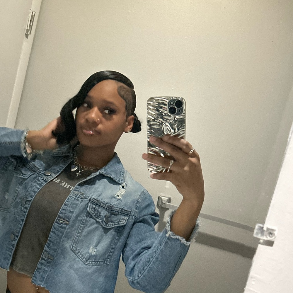 Meet your Posher, Niyaa
